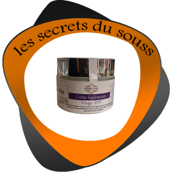 كريم ترطيب طبيعي للوجه بعامل حماية من أشعة الشمس SPF: حماية وترطيب يومي