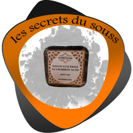 Savon à la Glycérine et Charbon Actif : Nettoyage Profond et Naturel